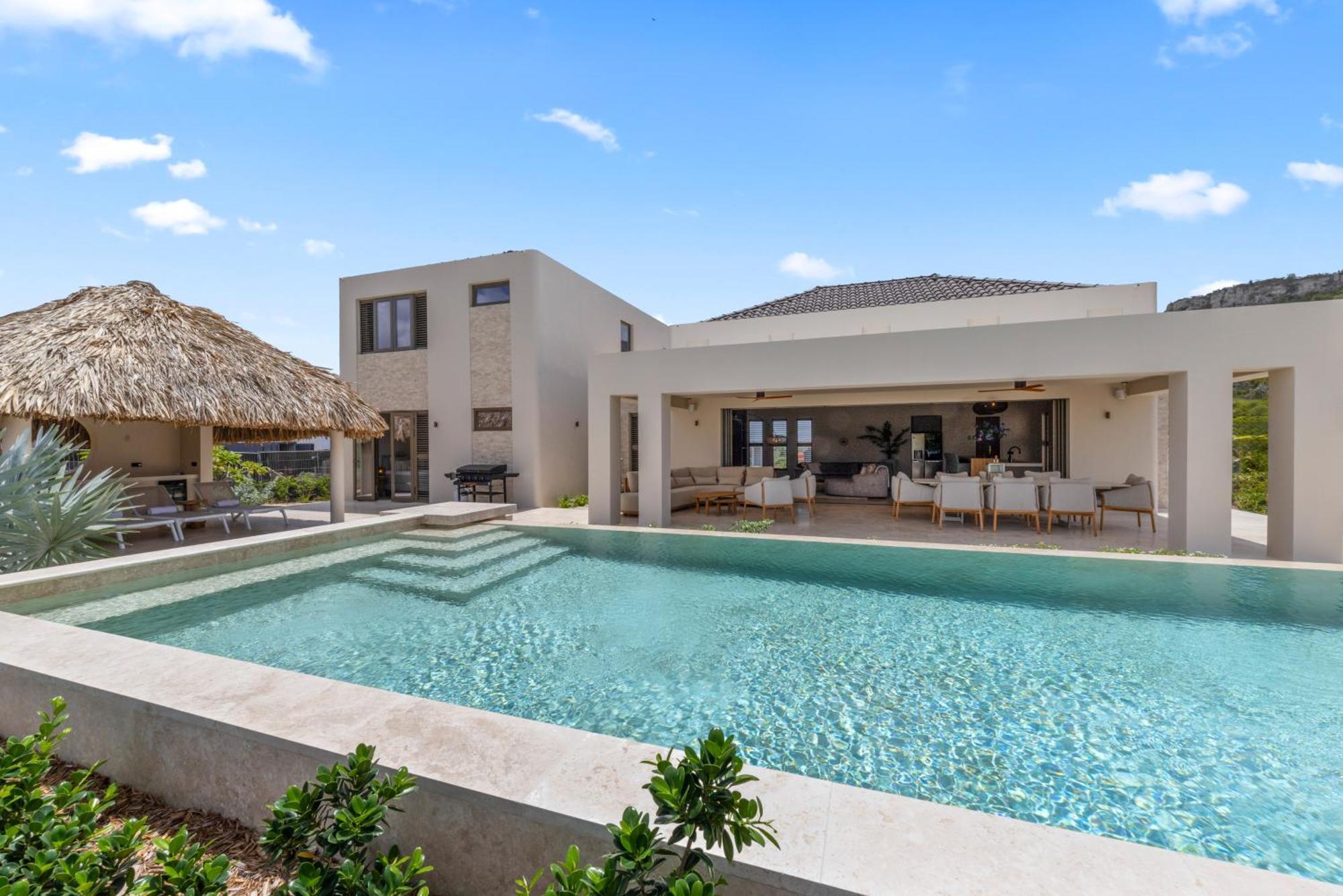 Villa Deluxe